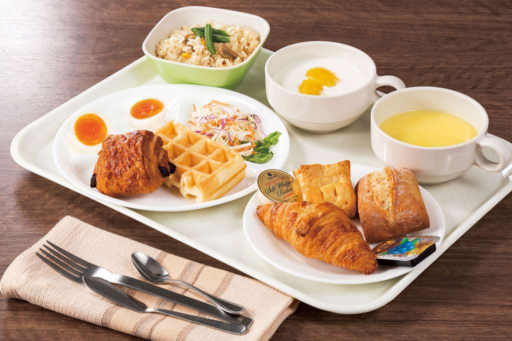 Comfort Inn Ōmihachiman Restaurant photo